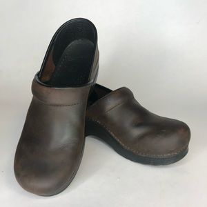 Dansko Clog - size 39, dark brown